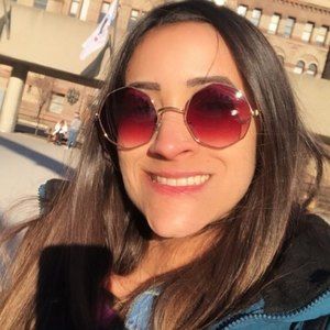 Meet your Posher, Daniela